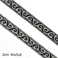 Nastro ricamato nero e argento a onde, largo 2cm e lungo 4m per abbigliamento fai-da-te - Motivo a Volute Stretto / Argento