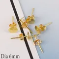 Goldenes Set aus 6mm flachen Ohrsteckern und Schmetterlingsverschlüssen für DIY-Schmuck - 6mm Stift Und Verschlüsse (Gold)