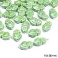 Lichtgroene hartvormige keramische kralen voor DIY-sieraden, 10x16mm maat - Vlam Hart / 2 Stuks/Verpakking (10x16mm) / Groen