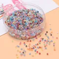 Bunte 2,5 mm Glasperlen in einer runden Aufbewahrungsbox für DIY-Schmuckherstellung - 2,5 mm (Öffnung 1 mm, 10 g/Packung) / Zufällig Gemischt