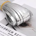 Flache silberne PU-Kunstleder Paspelierung für DIY-Bastelarbeiten und Bekleidung - 0,8cm Breit (5m/Packung) / Silber