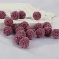 Pack de pompones violetas de poliéster 15/20mm para artesanía DIY y decoración textil - 15mm 50 Unidades/Paquete / Púrpura