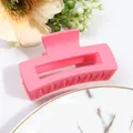 Matte pinke rechteckige Haarklammer mit hohlem Design und quadratischer Form - Rosa