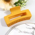 Matte ingwergelbe rechteckige Haarklammer mit stilvollem geometrischem Design - Gelb