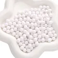 Cuentas redondas blancas de plástico para manualidades en una bandeja de cerámica - Sin Agujero / 6mm (30g/Aprox. 260 Piezas/Paquete) / Blanco