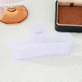 Minimalistische lichtpaarse doorschijnende vierkante haarklem met hol rechthoekig frame - Lichtpaars