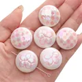Perles acryliques irisées avec motifs floraux et damiers roses pour bijoux DIY - Disque Plat / 2 pièces/paquet (25mm) / Blanc