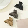 3-piece set of matte mini hair claws in black, taupe, and brown with heart detail - Black Gray Brown Light Coffee Heart (263)