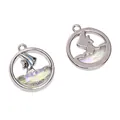 Zilveren zeilboot hanger met holografische golven voor DIY sieraden maken - Kleine Vis Stijl (13)