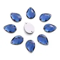 Strass in acrilico a goccia blu scuro da cucire con superficie sfaccettata e due fori - Grande / Blu Scuro