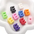 Perles en acrylique lettre E colorées avec grands trous pour création de bracelets DIY - Largeur 14-21mm Hauteur 20-21mm Trou 5mm 500g/Paquet / Lettre E Couleurs Mélangées Aléatoires (Environ 144 pcs)
