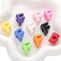 Perles colorées en acrylique lettre F pour bijoux DIY et bracelets faits à la main - Largeur 14-21mm Hauteur 20-21mm Trou 5mm 500g/Paquet / Lettre F Couleurs Mélangées Aléatoires (Environ 172 pcs)