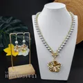 Hawaiianische Frangipani-Blüte Schmuckset mit grauen Perlen und Kristallen in Goldoptik - Silbergraue Perle (HWNX9344-11)
