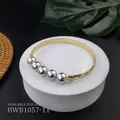 Dettaglio del bracciale in rame inciso con 5 perle grigie e tabella delle taglie - Stile Grigio (HWB1057-11)