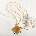 Schildkröten-Halskette mit vergoldetem Harzanhänger in grün-orangefarbener Marmoroptik - Phantom Grün Orange Schildkröte Halskette (HWNX9682N-4)