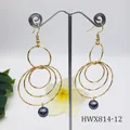Orecchini a cerchio multistrato dorati esagerati con accenti di perle grigio scuro - Oro / Grigio Scuro (HWX814-12)