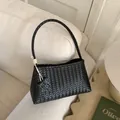 Sac à main minimaliste en cuir tressé noir avec motif Intrecciato et bandoulière - Noir