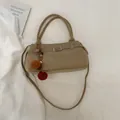 Vintage χακί κοτλέ τσάντα tote με μεταλλική αγκράφα και πολύχρωμο διακοσμητικό πον-πον - Χακί Με Μενταγιόν