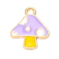 Pendentif champignon violet mignon avec points blancs et tige jaune en alliage doré - Champignon Mauve