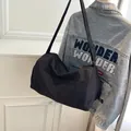 Borsa da viaggio nera minimalista in nylon impermeabile con grande capacità interna - Nero