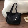 Bolso tote minimalista de pana negra de gran capacidad con detalles de cordón - Sin colgante / Negro