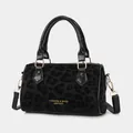 Retro Boston Bag mit Leopardenmuster in Schwarz, Gold-Details und Tragegriffen - Schwarz