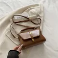 Borsa a tracolla in pelle vintage marrone con fibbia dorata e manico corto per donna - Marrone