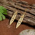 Böhmische lange goldene Ohrhänger mit Blumensteckern und gravierten Mustern für Damen - Gold Blume Langer Spitzer Anhänger Stil (HWX313)