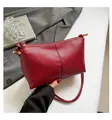 Sac bandoulière vintage rouge texture lychee avec fermeture éclair dorée élégante - Rouge