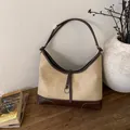 Bolso tote retro de ante caqui y cuero marrón con anillo de metal y costuras en contraste - Caqui