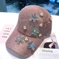 Gorra de béisbol de punto rosa con flores de lentejuelas y adornos de perlas artificiales - Talla Adulto (Ajustable) / Rosa