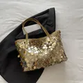 Borsa tote con paillettes dorate da donna con manici metallici ed effetto lucido - Stile con Paillettes Oro / Oro