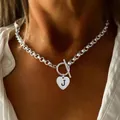 Collier argenté en acier avec fermoir à bascule et pendentif cœur lettre J - Couleur Acier Lettre J Pendentif Cœur (J)
