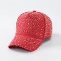 Sprankelende rode baseballpet voor dames met kleurrijke strass-steentjes en hoog ontwerp - Rood
