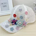 Casquette de baseball en dentelle blanche pour femme avec broderies de fleurs 3D et strass - Taille Adulte (Réglable) / Blanc