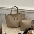 Grote beige draagtas met zilveren strik en bijpassend binnenvak voor damesmode - Khaki