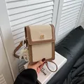 Mini sac pour téléphone en toile beige et marron avec boucle trèfle et bandoulière - Kaki Avec Pendentif