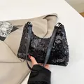 Elegante schwarze Pailletten Umhängetasche Hobo-Stil mit Silberbeschlägen und Lederriemen - Schwarz