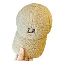 Gorra de béisbol de forro polar color camel con bordado LR y textura de peluche suave - Talla Adulto (Ajustable) / Bordado "ZR" / Caqui