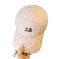 Gorra de béisbol de lana de cordero rosa con bordado LR, gorro de invierno cálido - Talla Adulto (Ajustable) / Bordado "LR" / Rosa