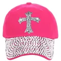 Dettaglio cappello baseball rosa con croce di strass e visiera decorata con brillanti - Taglia Adulto (Regolabile) / Rosa Rosso