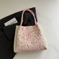 Borsa tote leopardata in maglia bianca e rosa con comodi manici superiori - Bianco Crema Con Motivo Rosa (Senza Pendaglio)