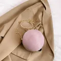 Rosafarbene Glitzer-Abendtasche mit Strassgriff und goldener Kettenriemen - Rosa
