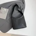 Secchiello intrecciato nero retrò di grande capacità con ampia tracolla minimalista - Nero
