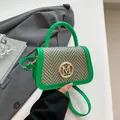 Mini borsa a tracolla in pelle verde con patta pied-de-poule e logo M in metallo oro - Verde