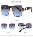 Drei Ansichten einer Vintage-Oversize-Randlossonnenbrille mit blauem Farbverlauf - Schwarzer Rahmen Graublaue Linse