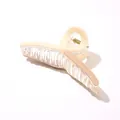 Detalle de pinza para el pelo grande de acrílico crema y transparente con muelle dorado - Estilo de Bloque de Color Grande / Crema Y Transparente (D)