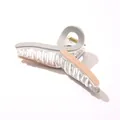 Grande molletta per capelli minimalista in acrilico grigio e rosa su sfondo bianco - Stile Grande a Blocchi di Colore / Grigio E Rosa (E)