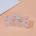 Pinza para el pelo de acrílico con diseño de cerezas rosas y texto Barrette La France - Cereza Cuadrada