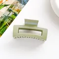Dettaglio molletta per capelli rettangolare verde salvia con finitura lucida - Verde